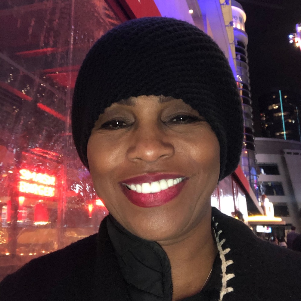 Meet your Posher, Mac